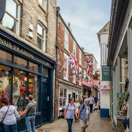 Ellerby Lane House * Whitby